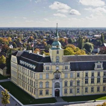 csm_uni-oldenburg-schloss-luftansicht_1da6cd79d8