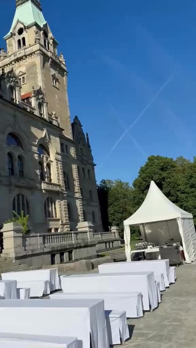 Ein Abend, der bleibt. 🏛️⁠
⁠
Am 28. Mai 2026 durfte PSH Personalservice beim 16. Parlamentarischen Abend der Wachstumsregion Ems-Achse in Hannover dabei sein – einer der bedeutendsten Netzwerkveranstaltungen der Region.⁠
⁠
Zahlreiche Unternehmer, Politiker und Entscheider aus ganz Niedersachsen kamen zusammen, um die Zukunft der Region aktiv zu gestalten. Inspirierende Gespräche, starke Impulse und Verbindungen, die bleiben. 💙⁠
⁠
Für uns bei PSH Personalservice sind solche Momente mehr als Networking – sie sind ein klares Bekenntnis zu der Region, in der wir arbeiten und wirken. 💼⁠
⁠
Ein herzliches Dankeschön an die Wachstumsregion Ems-Achse für diesen unvergesslichen Abend! 🙏⁠
⁠
#PSHPersonalservice#EmsAchse#ParlamentarischerAbend#Hannover#Netzwerk#Niedersachsen#Personalservice#Wachstumsregion