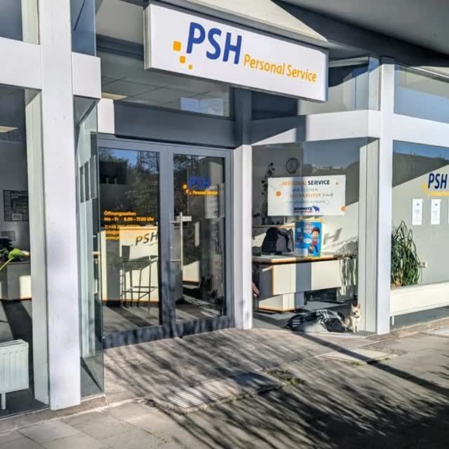 Neuer Look für unser Team in Emsdetten! ✨🏢⁠
⁠
Es ist endlich so weit: Unser neues Außenlogo hängt! Ab jetzt sind wir für euch noch besser sichtbar, ein echtes Highlight für unseren Standort im Münsterland.⁠
⁠
Auch wenn die Fassade jetzt glänzt, bleibt eines gleich: ⁠
Wir setzen uns mit voller Power dafür ein, euch in Emsdetten und Umgebung den perfekten Job zu vermitteln. 🤝💼⁠
⁠
Kommt gerne mal vorbei und schaut es euch live an!🤝⁠
⁠
#Emsdetten#Münsterland#Personalvermittlung#TeamPSH#NeuerLook#Branding#Jobsuche#PersonalService#Karriere#WirSindHier#NeuesLogo#TeamEmsdetten⁠